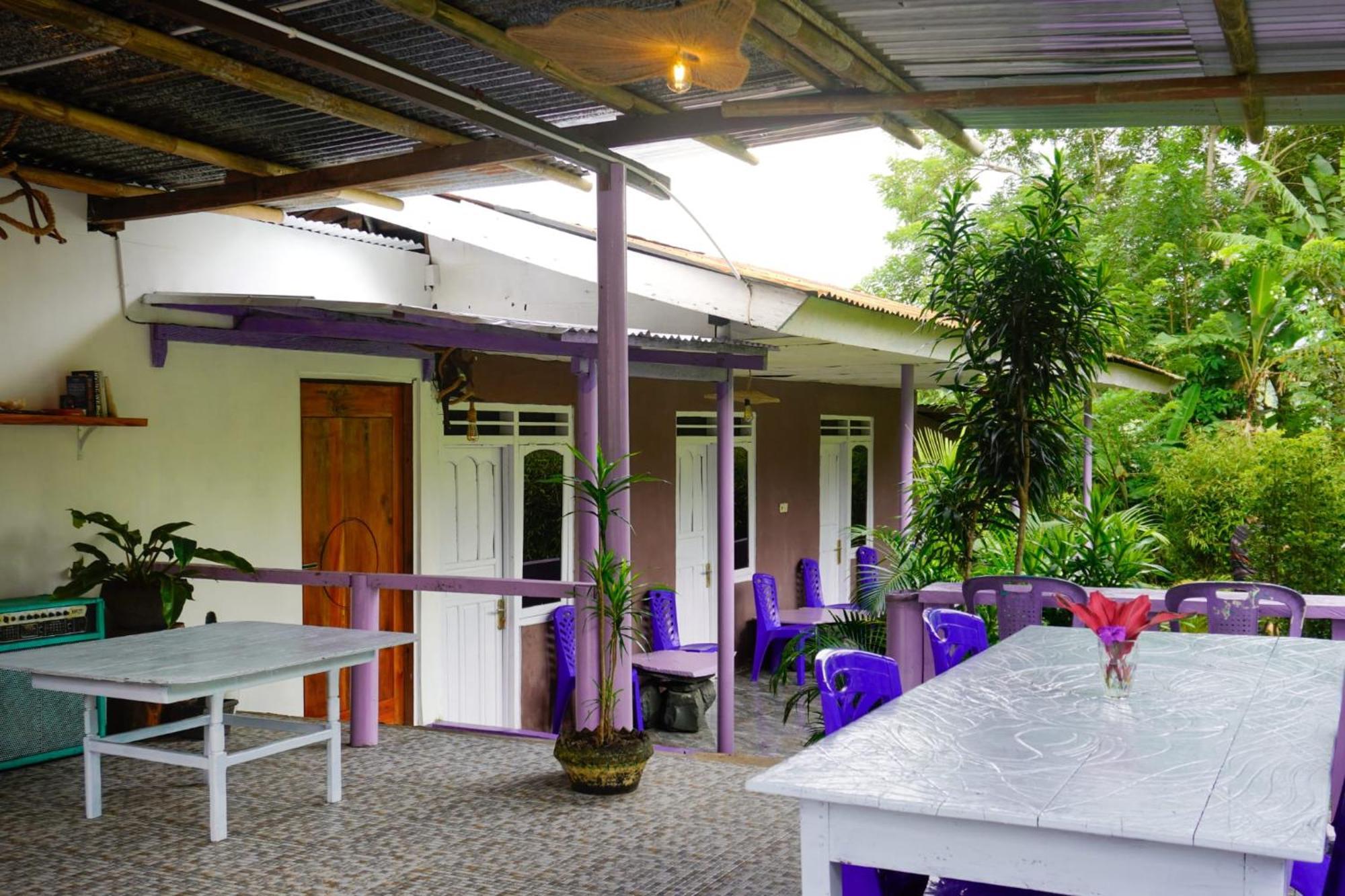Legend Guesthouse Kelimutu Exterior foto